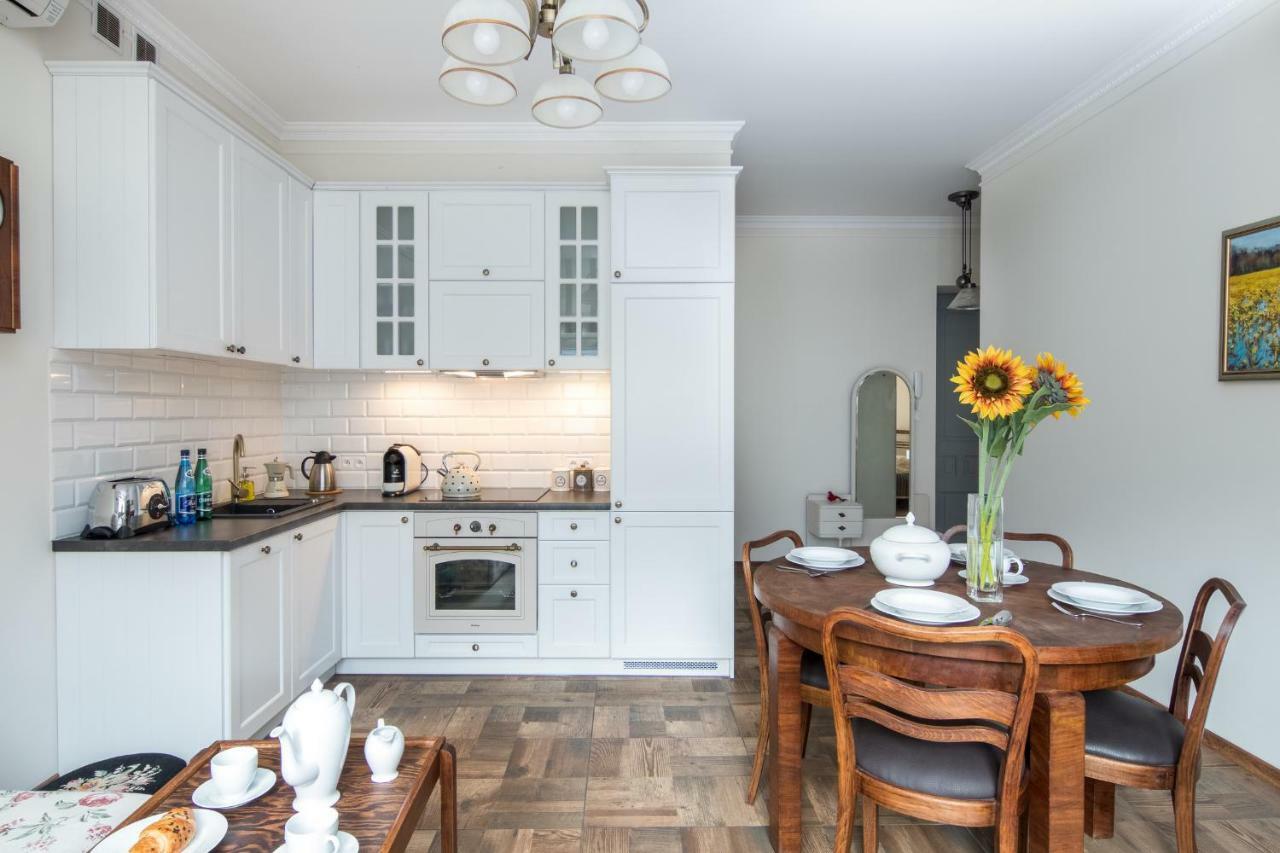 Cheerful Air Conditioned Apartment With Mezzanine And Parking - Old Town Krasków Eksteriør bilde