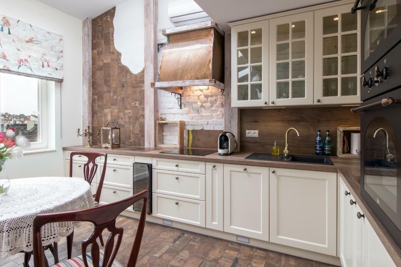 Cheerful Air Conditioned Apartment With Mezzanine And Parking - Old Town Krasków Eksteriør bilde