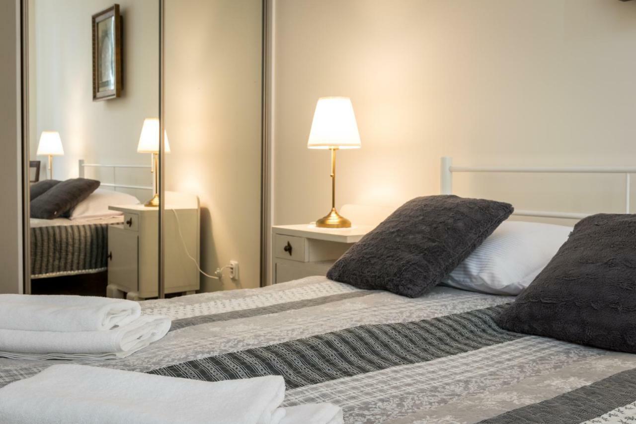 Cheerful Air Conditioned Apartment With Mezzanine And Parking - Old Town Krasków Eksteriør bilde